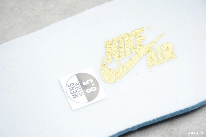 Jordan Patent Gold  High 1 Retro Toe 861428-007 NRG 1207